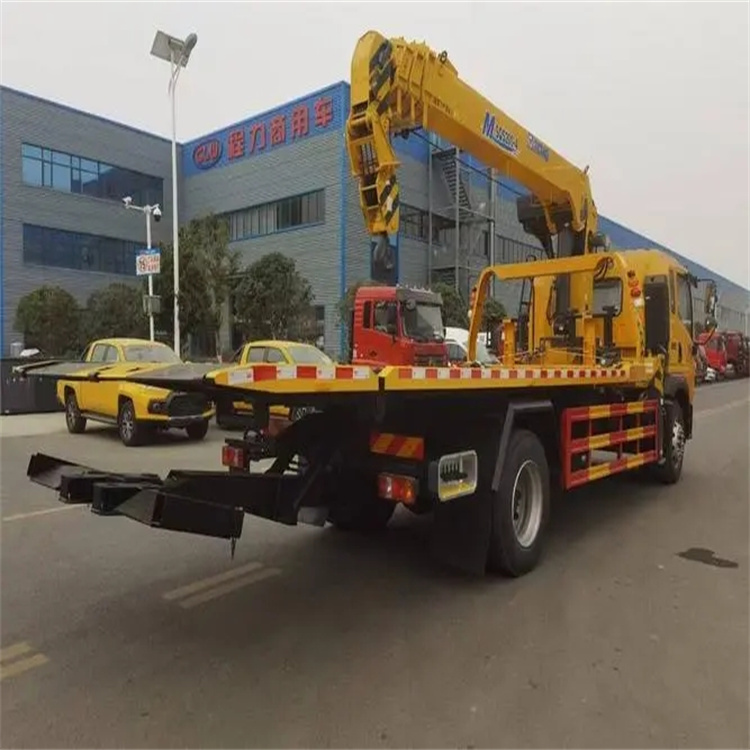 咸安附近小随车吊出租电话，轻松解决搬运烦恼