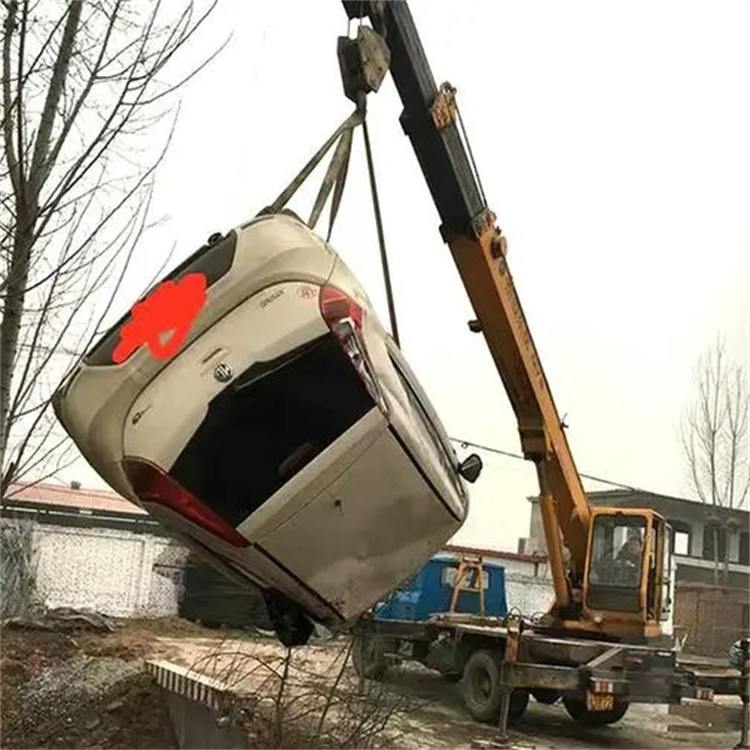 咸安随时待命，吊车24小时道路救援服务全解析